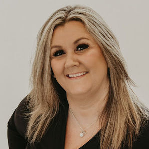 Meet your Posher, Carrie